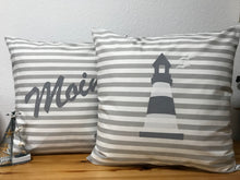 Lade das Bild in den Galerie-Viewer, Maritime Kissenhülle, Kissenbezug, Landhausstil Kissen * Leuchtturm * grau/weiß
