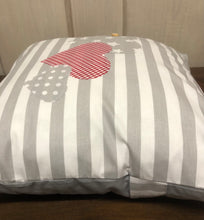Load image into Gallery viewer, 1x country house style cushion cover * cushion cover * decorative cushion * hearts * gray/white with red hearts
